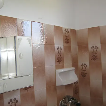 Venetia Астрис