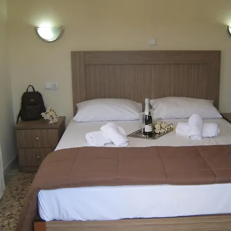 Venetia Apartment *