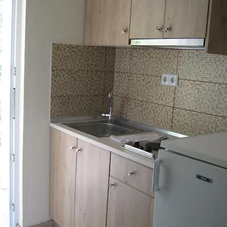 Venetia Астрис